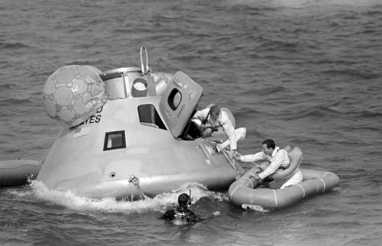 NASA splashdown capsule egress training 1960s